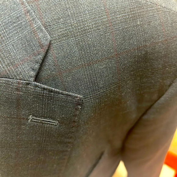 Men’s wool Micheal Kors navy blazer  44R beautiful condition - Picture 5 of 10